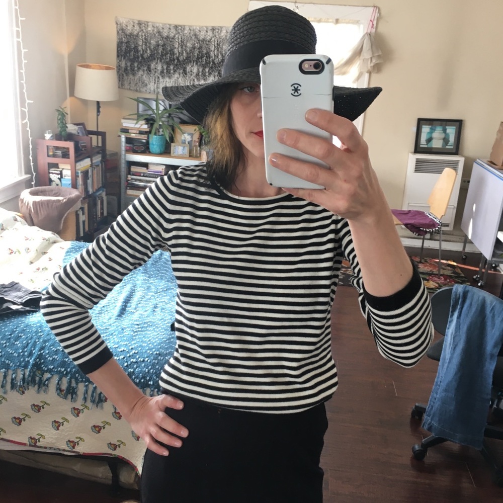 Vince Camuto sweater